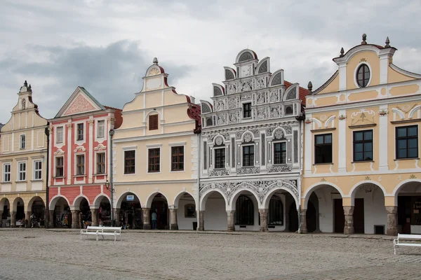 Place principale à Telc, ville UNESCO en République tchèque — Photo