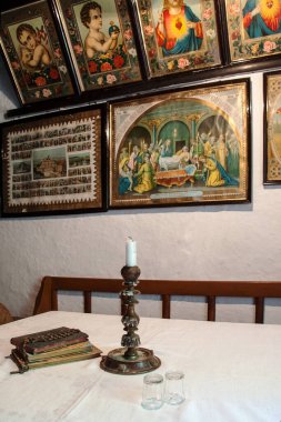 Köylü Evindeki Etnografik Müze No. Çek Cumhuriyeti 'nin Vlcnov köyünde 57. Eski zamanlardaki köy yaşamının gösterimi
