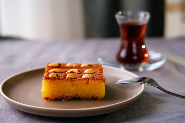 Sambali, traditional Turkish dessert from Izmir. — Stock Photo, Image