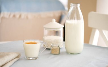 Geleneksel Türk sıcak içecek selamı veya Sahlep.