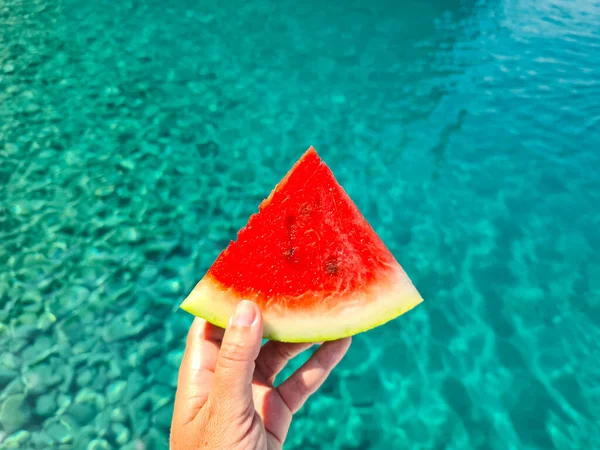 Bright Red Watermelon Blue Sea Background Summer Vocation Concept Royalty Free Φωτογραφίες Αρχείου