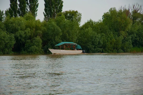 Ukraine Vilkovo September 2021 Tourists Europe Sailing Motorboat Danube River — ストック写真