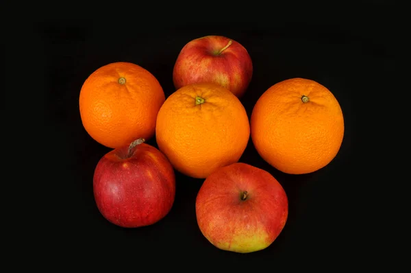 Red Apples Oranges Black Background — Foto Stock