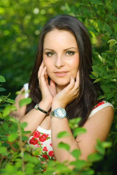 güzel kız - açık dikey