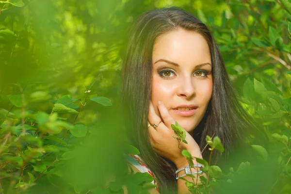 güzel kız - açık dikey