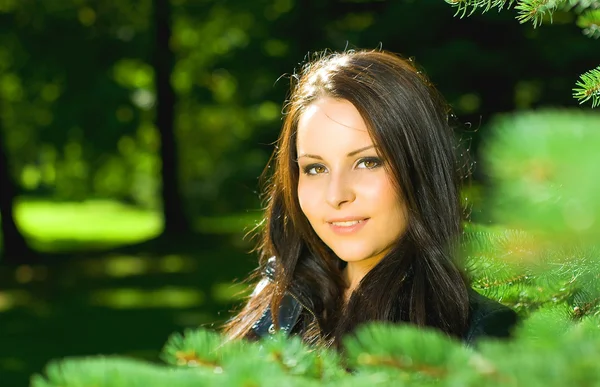 güzel kız - açık dikey