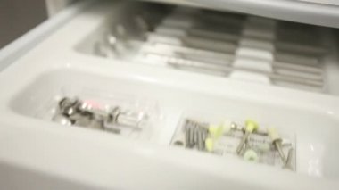 implantlar diş dişçi nesneleri