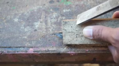 Hand Sculpt wood manually, carpenters, furniture, cupboards and wood-based furniture