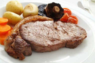 pişmiş sığır eti biftek