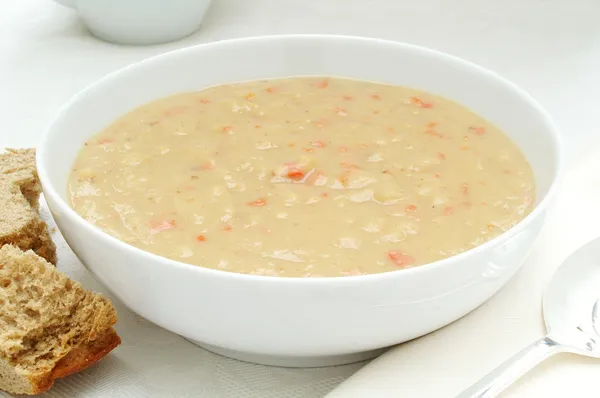 Traditional Liverpudlian peawak soup — Stock Photo, Image