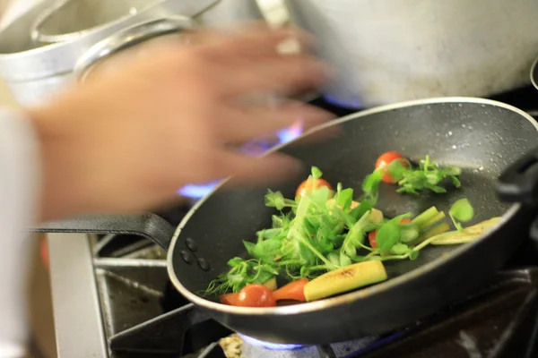 Vegetables fried in a pan — Stock Photo, Image