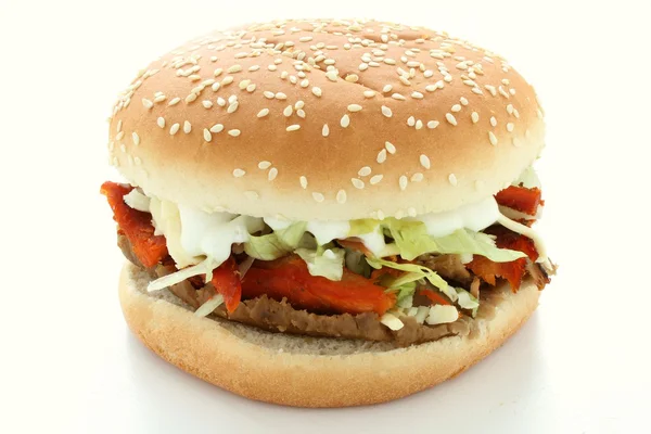 Kuřecí a jehněčí Donnera v burger žemli — Stock fotografie