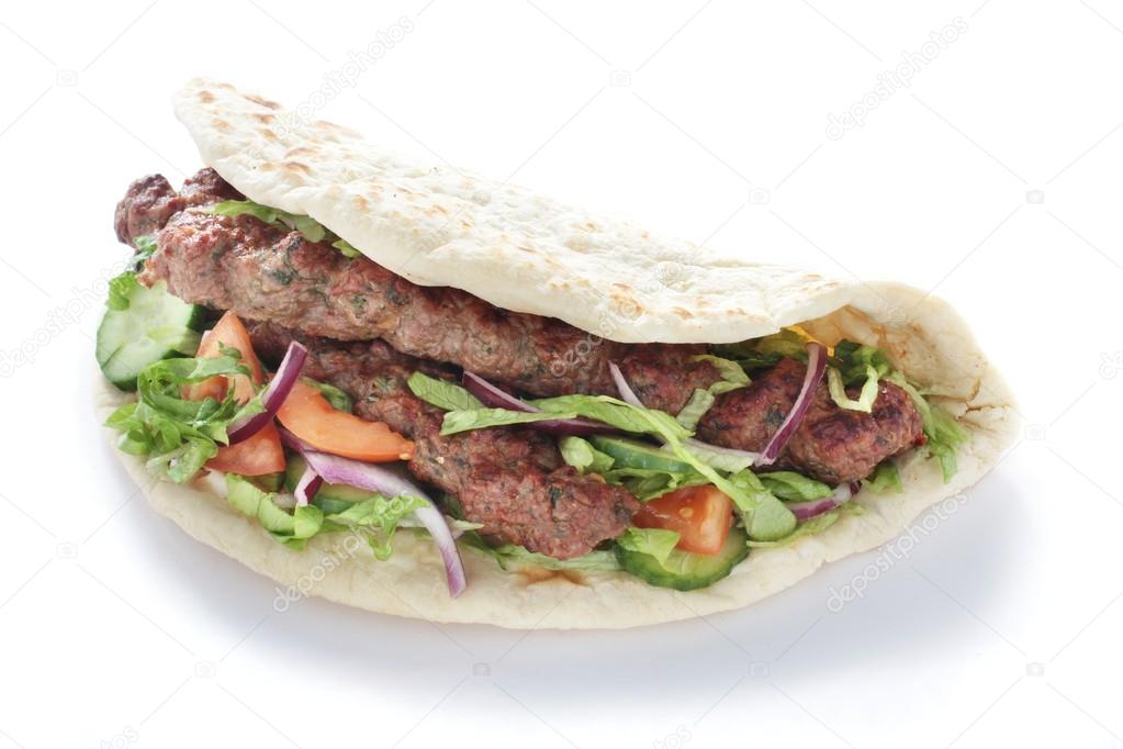 Indian shish kofta kofte kebab bread naan sandwich — Stock Photo