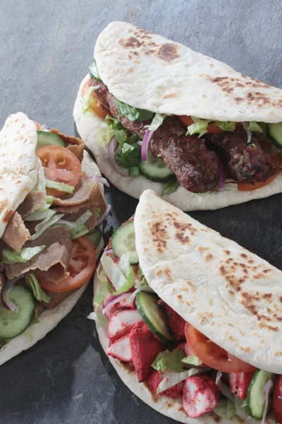 Tikka kofte shish donner naan sandwichs — Photo