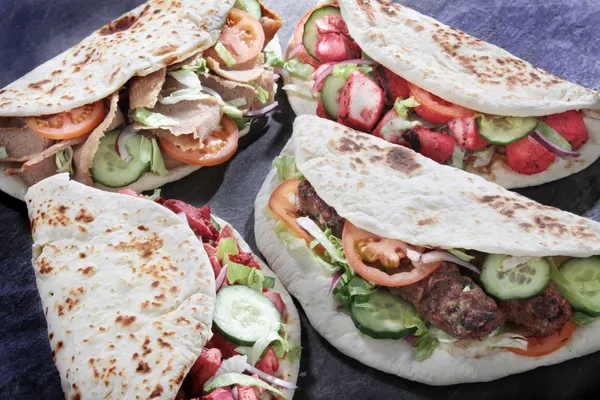 Tikka kofte shish donner naan sandwiches — Stock Photo, Image