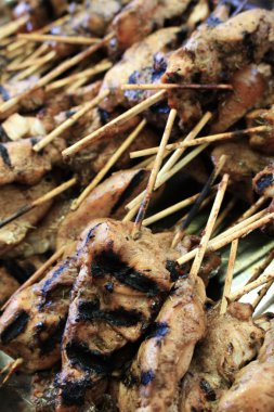 tavuk bile delip domuz kebap