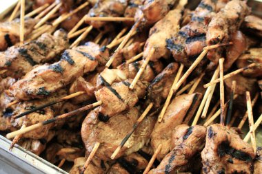 tavuk bile delip domuz kebap