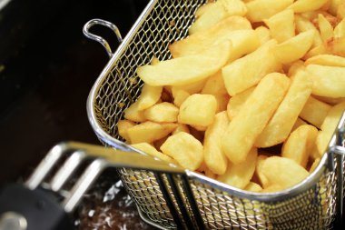 frier içinde kızartma cips
