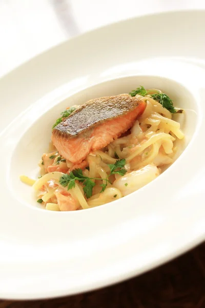 Salmon tagliatelle pasta — Stock Photo, Image