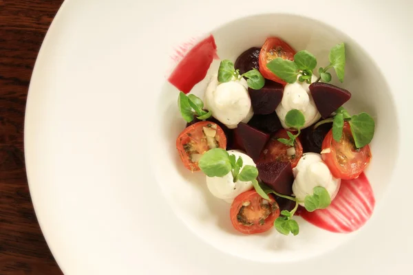 Beetroot and feta salad — Stock Photo, Image