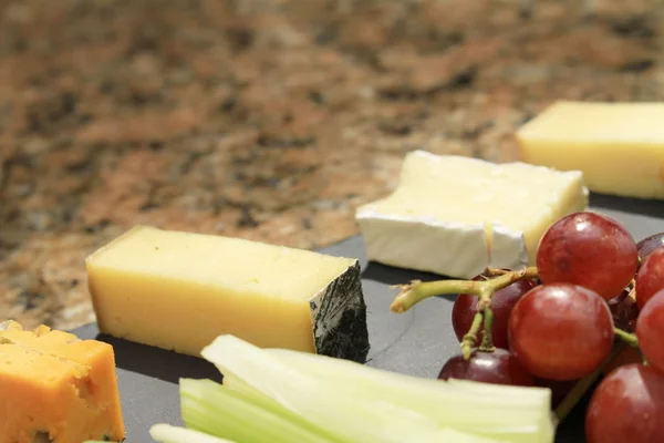 Placa de queijo de prato de seleção de queijo — Fotografia de Stock