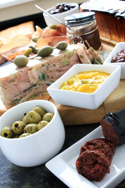 Charcuterie antipasti selección de antipasta —  Fotos de Stock