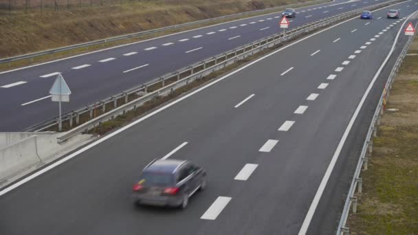 Tráfico en la carretera — Vídeo de stock