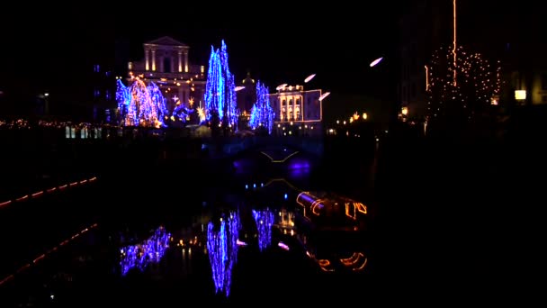 Weihnachtsbeleuchtung in Ljubljana — Stockvideo