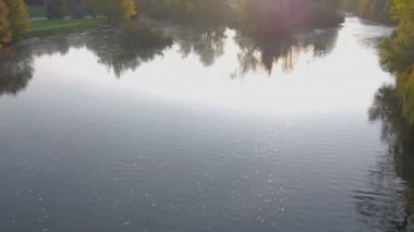 sular altında Nehri