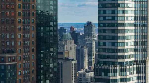Close Spectaculair Uitzicht Van Boven Glazige Wolkenkrabbers Zonnig New York — Stockfoto