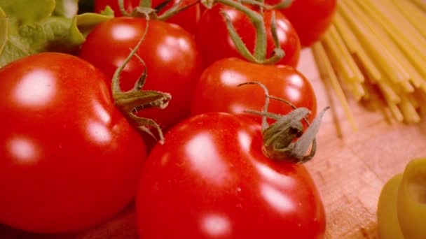 Super Moción Lenta Cerrar Lentes Sonda Primer Plano Tomates Rojos — Vídeo de stock
