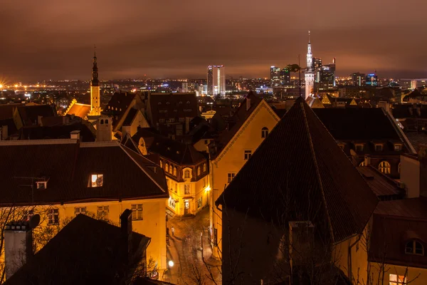 Tallinn notte vista città vecchia — Foto Stock