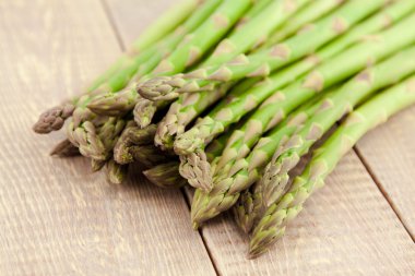 Olgun yeşil kuşkonmaz