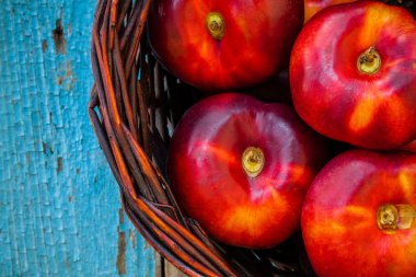 taze organik düz nektarin taze organik nektarin düz bir