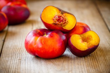 taze düz nektarin ahşap zemin