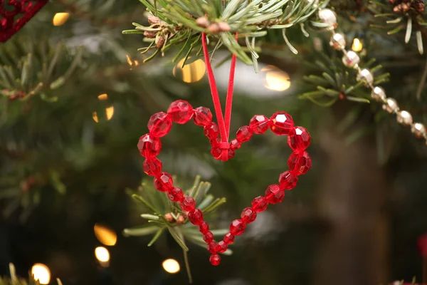 Jul dekoration röd hjärta — Stockfoto
