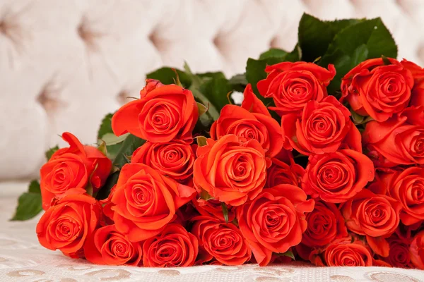 Großer Strauß Rosen — Stockfoto