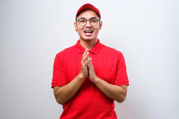 Ung Asiatisk Leverans Man Bär Glasögon Och Röd Mössa Över — Stockfoto