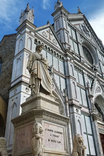 Italy, Florence, Santa Croce church and statue of Dante Alighieri
