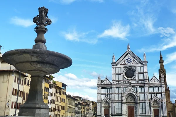 Italien, florenz, santa croce quadrat — Stockfoto