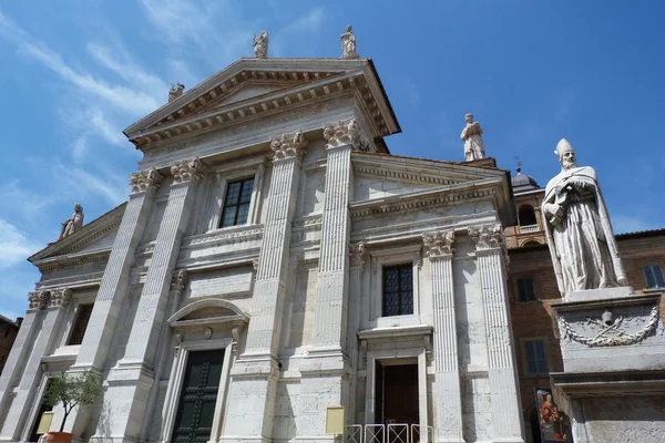 Facade of the cathedral of Urbino, Marche, Italy — Stock Photo, Image