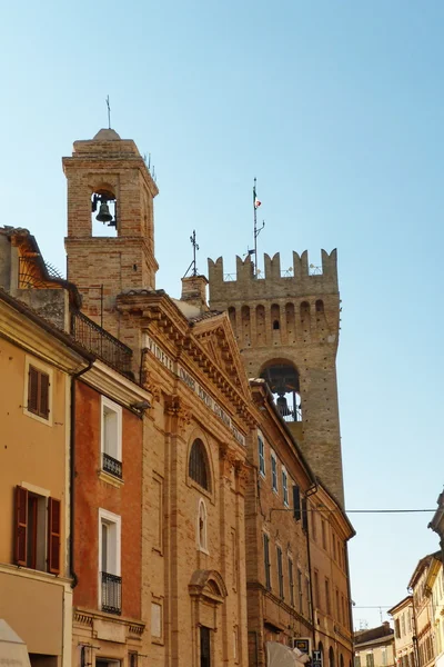 Gatan i recanati, marche, Italien — Stockfoto