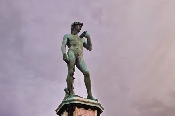 Statue von David auf der Piazzale Michelangelo, Florenz — Stockfoto