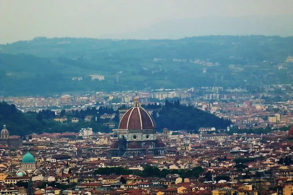 Вид на Флоренцию с Сетаньяно — стоковое фото