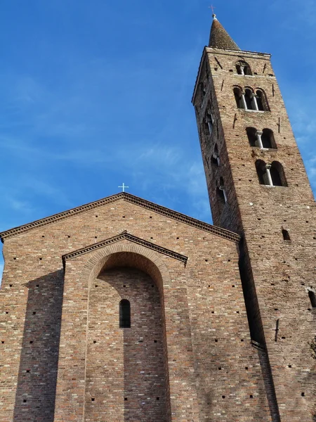 Italië, ravenna, Romaanse kerk — Stockfoto