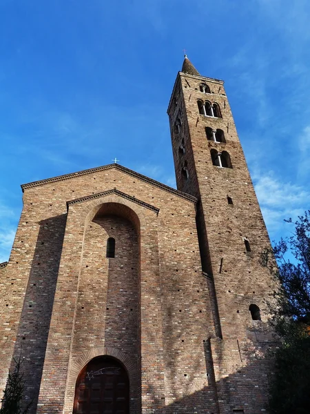 Italië, ravenna, Romaanse kerk — Stockfoto