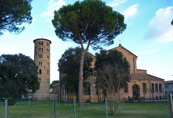 Bazilika a sant'apollinare in classe, ravenna, romagna, Olaszország — Stock Fotó