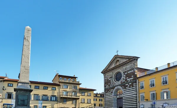 Place Saint-François, Prato, Toscane, Italie — Photo