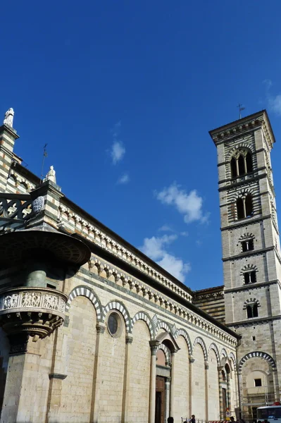 Torre de sino da Catedral de Prato, Toscana, Itália — Fotografia de Stock