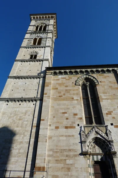 Колокольня собора Прато, Тоскана, Италия — стоковое фото